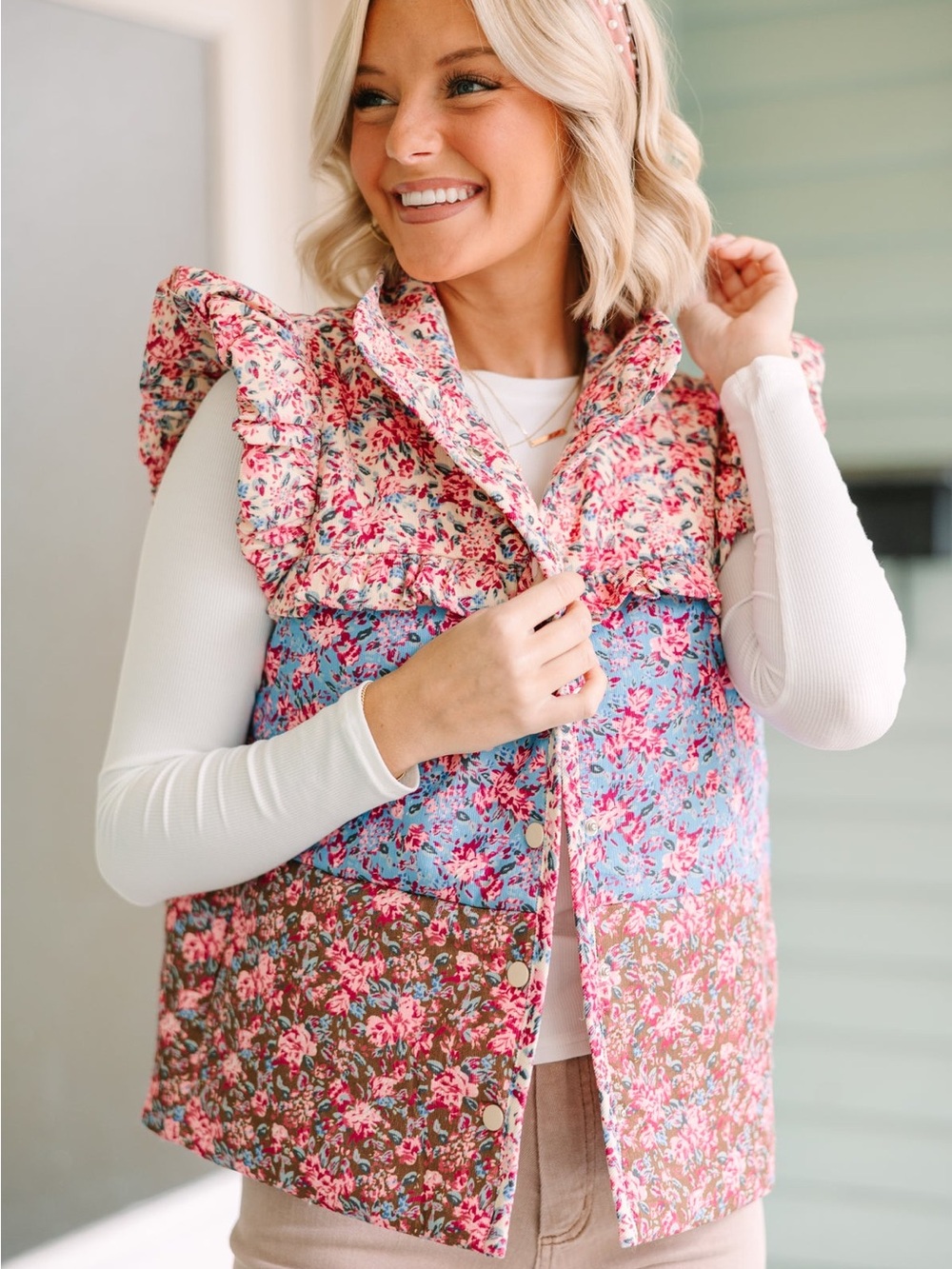 entro Pink Blue Brown Floral Ruffle Quilted Vest